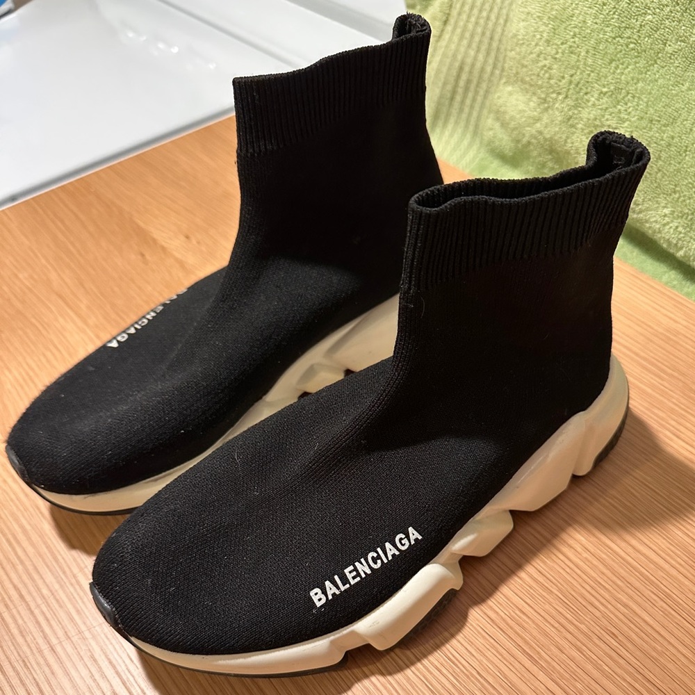 Balenciaga Speed 2.0 Sneaker in black recycled knit, white and black sole.